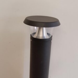 Bolardo LED Corto para Jardín – Luminaria de Suelo Elegante para Senderos y Exteriores