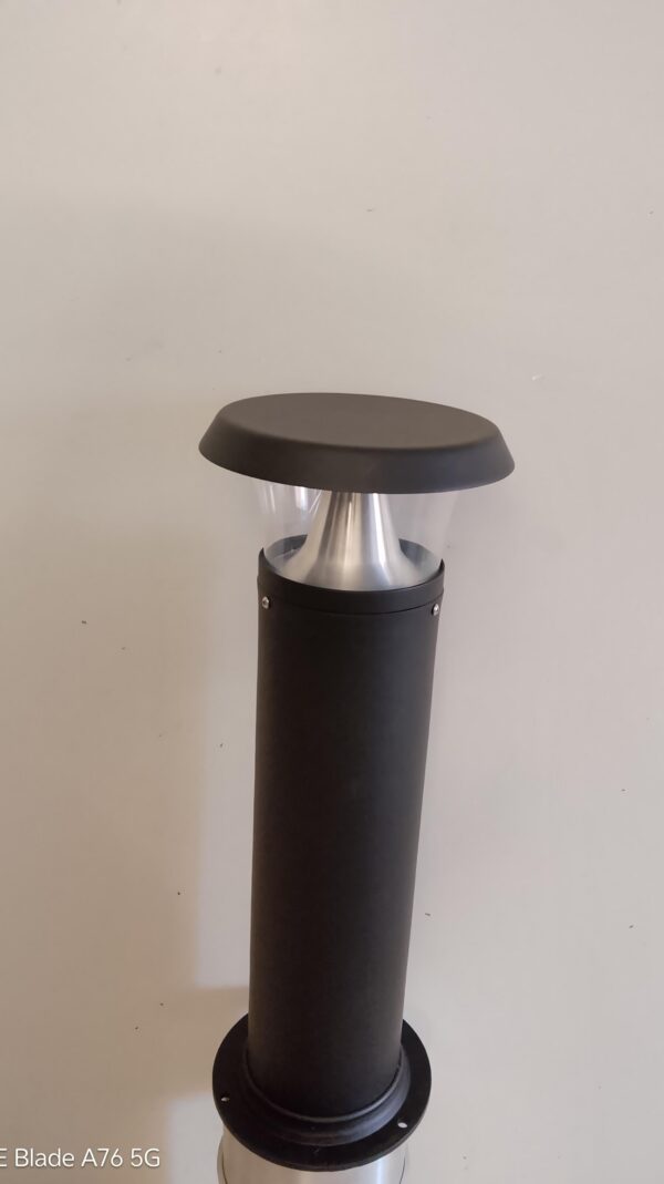 Bolardo LED Corto para Jardín – Luminaria de Suelo Elegante para Senderos y Exteriores